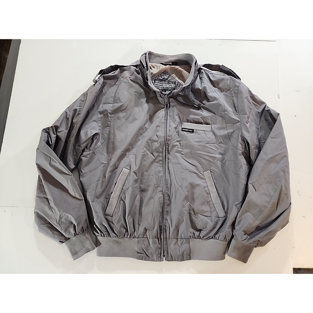 Members Only Bomber Jacket Mens size 42 L Gray Cafe Racer Zip Lined Strap Shell